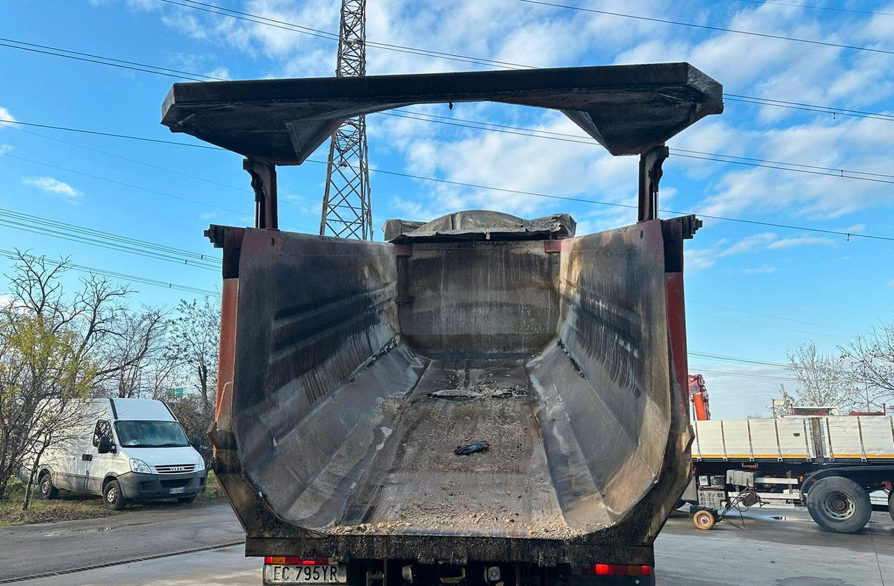 Camión volquete Daf CF 460 4 assi Euro 5: foto 11