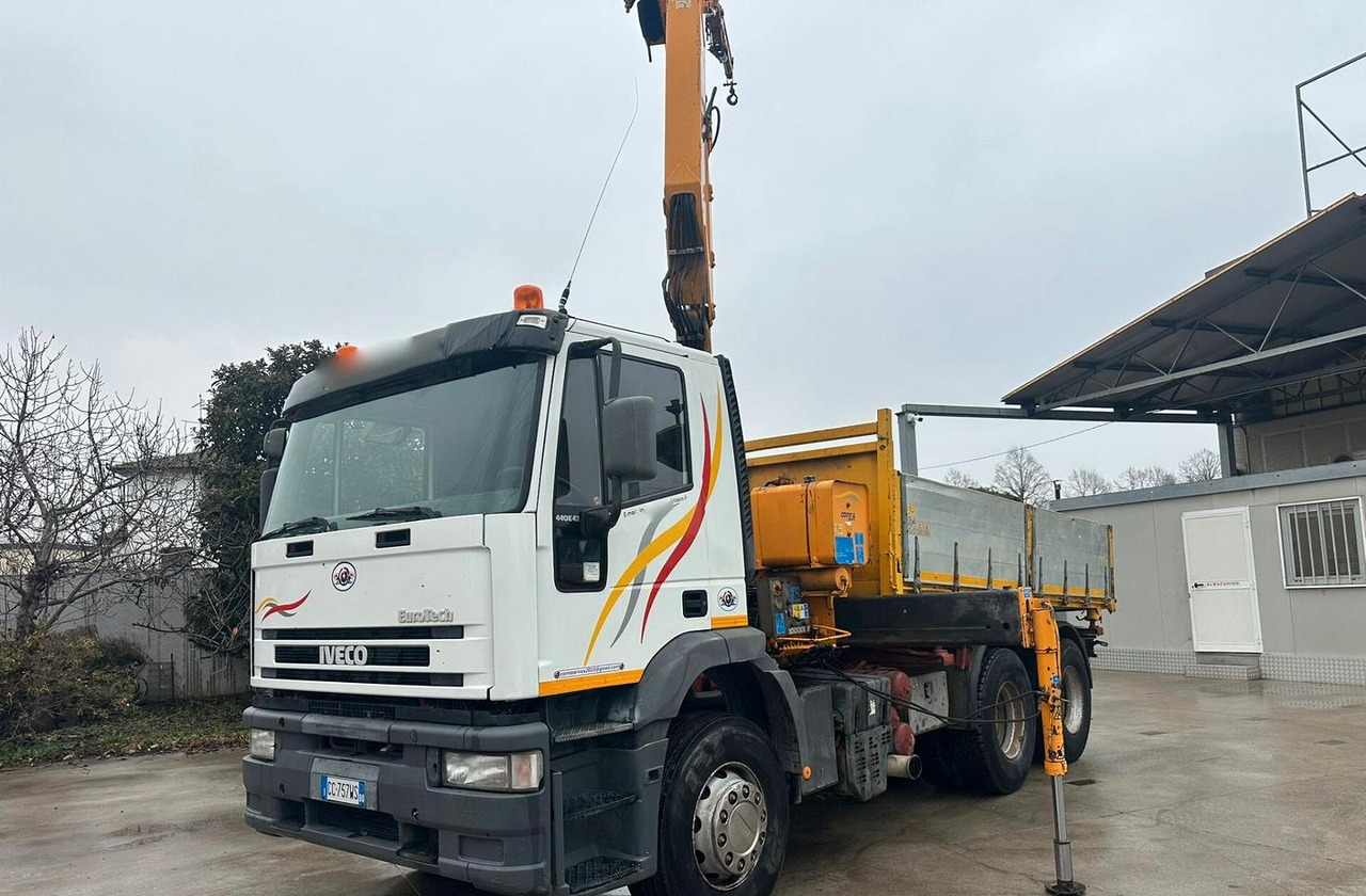 Motrice Iveco eurotech con la grù - Camión volquete, Camión grúa: foto 4 Motrice Iveco eurotech con la grù - Camión volquete, Camión grúa: foto 4