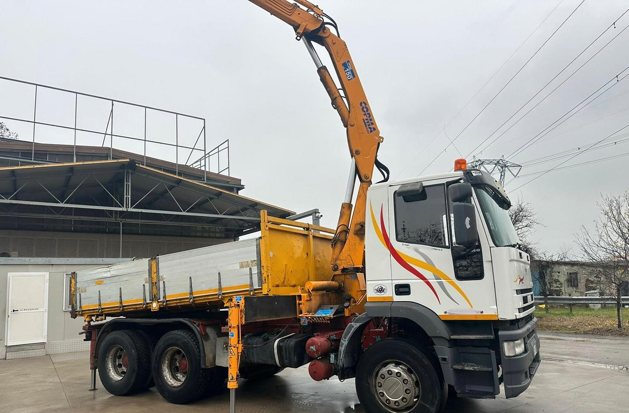 Motrice Iveco eurotech con la grù - Camión volquete, Camión grúa: foto 2 Motrice Iveco eurotech con la grù - Camión volquete, Camión grúa: foto 2