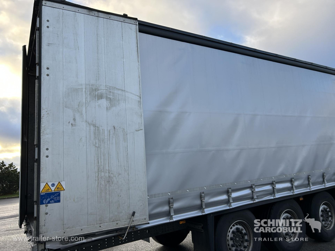 SCHMITZ Curtainsider Standard - Semirremolque lona: foto 3 SCHMITZ Curtainsider Standard - Semirremolque lona: foto 3