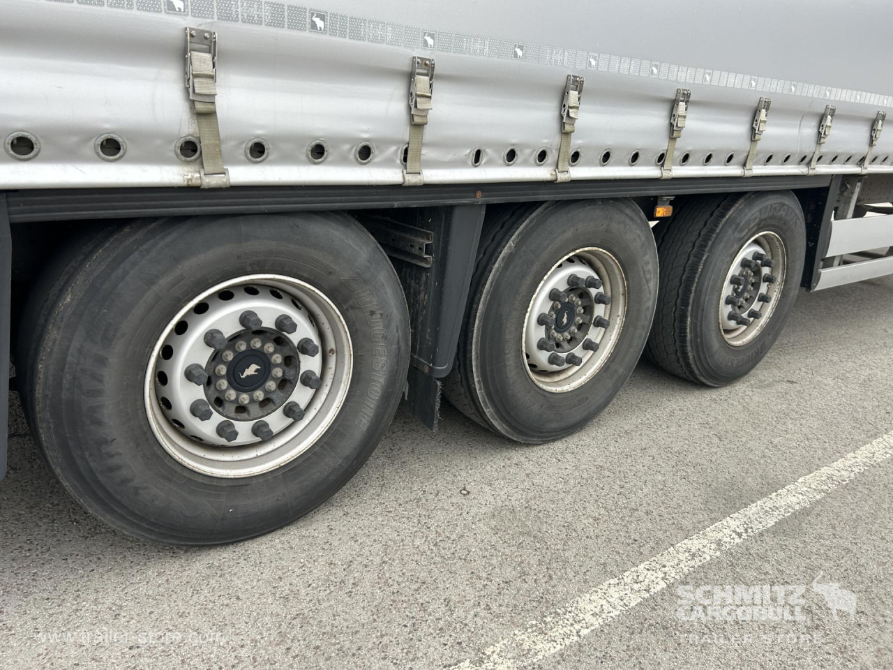 SCHMITZ Curtainsider Standard - Semirremolque lona: foto 2 SCHMITZ Curtainsider Standard - Semirremolque lona: foto 2