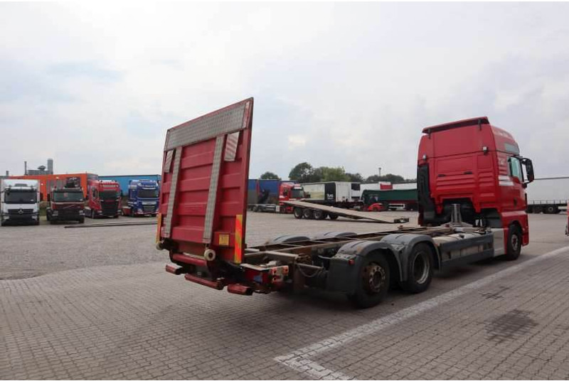 MAN TGX 26.440 EURO 6 - Camión portacontenedore/ Intercambiable: foto 3 MAN TGX 26.440 EURO 6 - Camión portacontenedore/ Intercambiable: foto 3