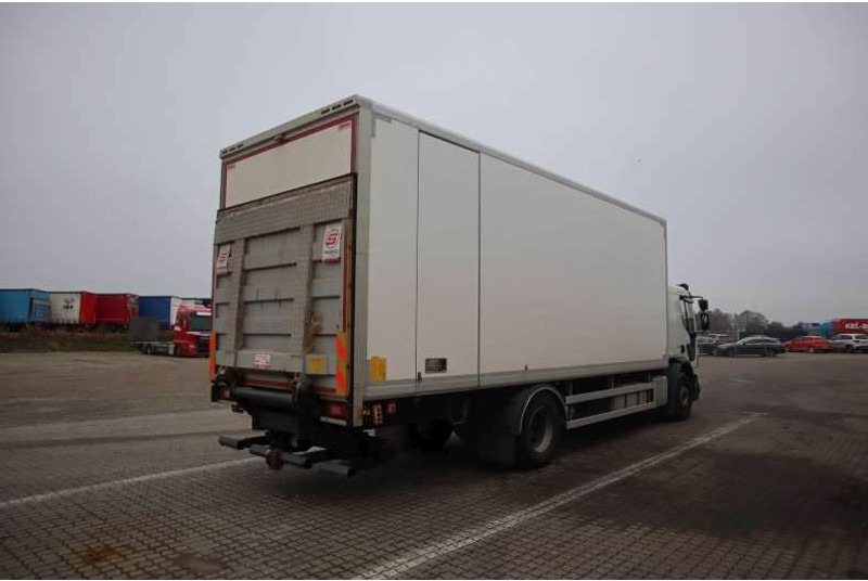 Volvo FE 18.320 EURO 6 - Camión caja cerrada: foto 3 Volvo FE 18.320 EURO 6 - Camión caja cerrada: foto 3