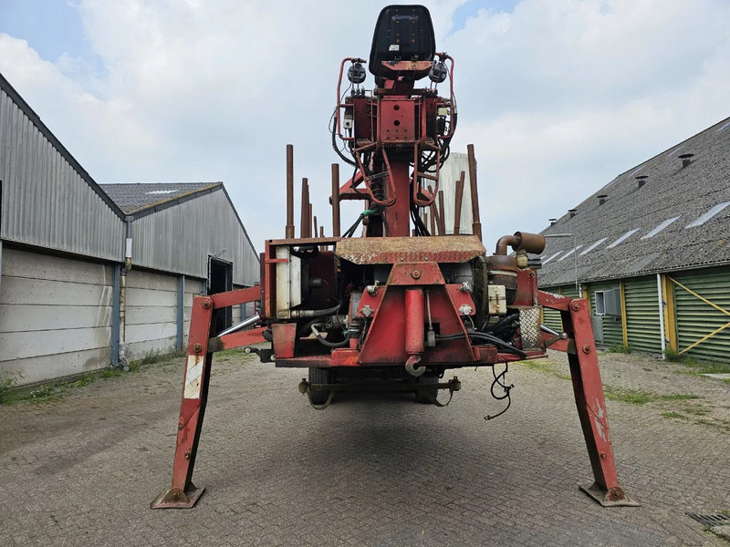 Doll 20T Crane - 6 meter extendable - Semirremolque maderero: foto 2 Doll 20T Crane - 6 meter extendable - Semirremolque maderero: foto 2