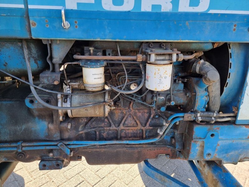 Tractor Ford 5610: foto 14 Tractor Ford 5610: foto 14