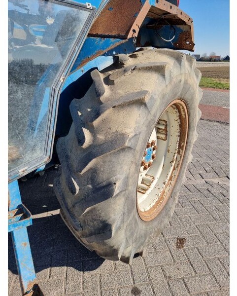 Tractor Ford 5610: foto 15 Tractor Ford 5610: foto 15