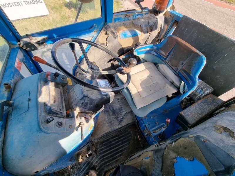 Tractor Ford 5610: foto 9 Tractor Ford 5610: foto 9