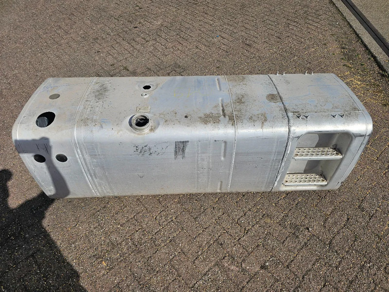 MAN Brandstoftank 760 Liter - L210 B70 H70 - Onderdeel nr. 81.12201-6503 - Depósito de combustible para Camión: foto 1 MAN Brandstoftank 760 Liter - L210 B70 H70 - Onderdeel nr. 81.12201-6503 - Depósito de combustible para Camión: foto 1