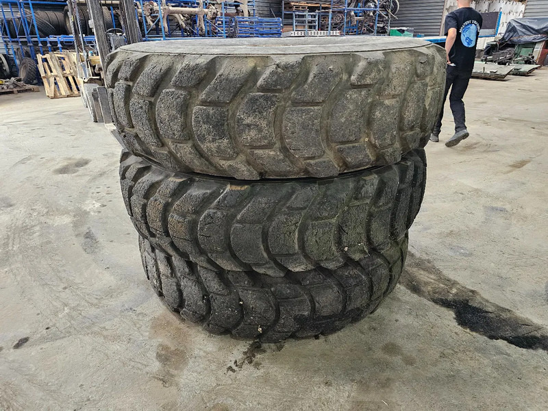 Michelin 18.00-33 - Neumático para Camión: foto 4 Michelin 18.00-33 - Neumático para Camión: foto 4