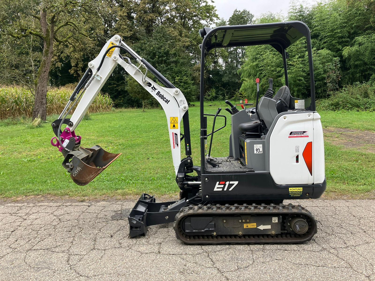 BOBCAT E17 - Miniexcavadora: foto 1 BOBCAT E17 - Miniexcavadora: foto 1