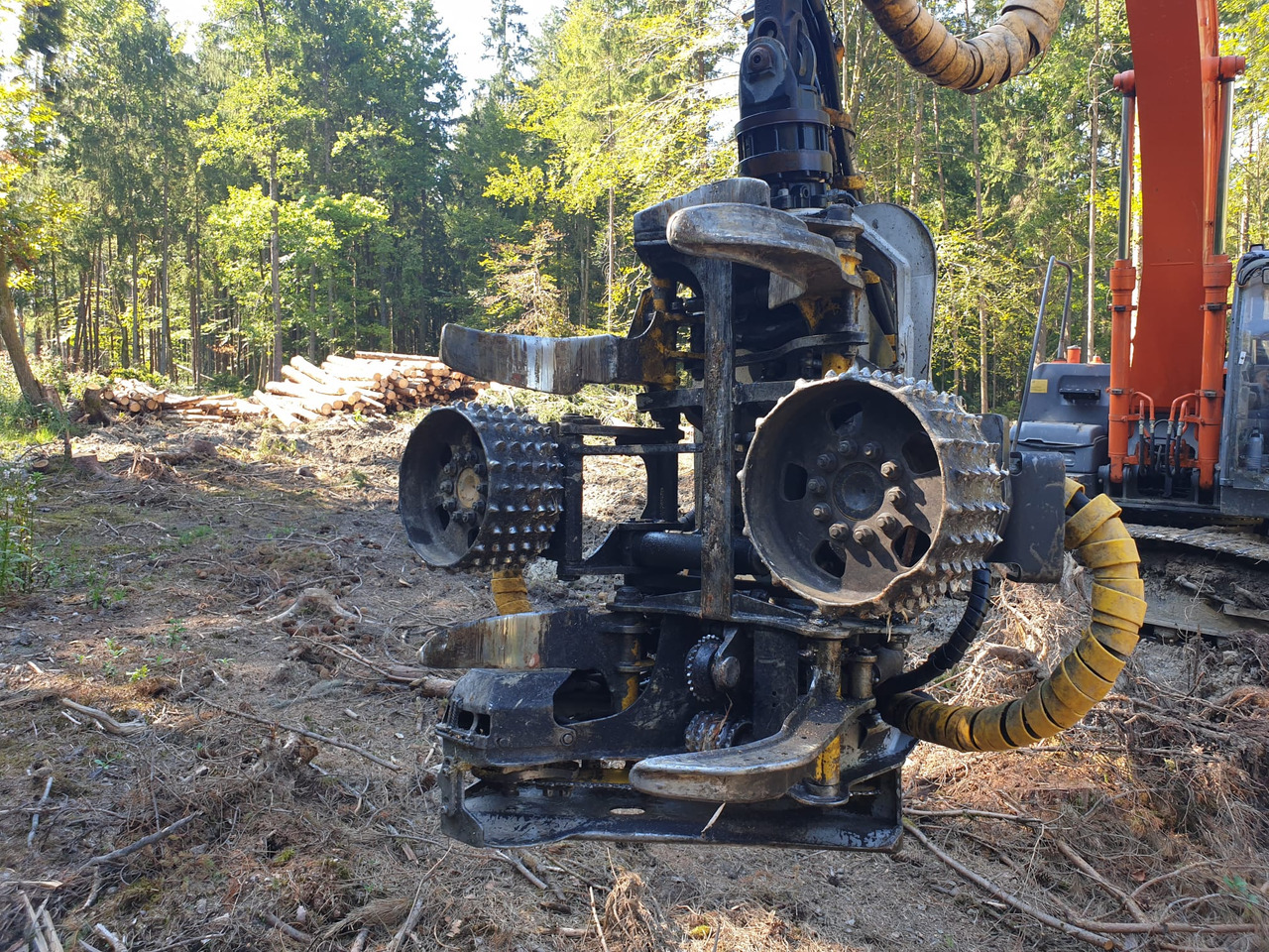 Excavadora de cadenas HITACHI ZX 210-3 with Kesla 25 RH: foto 6