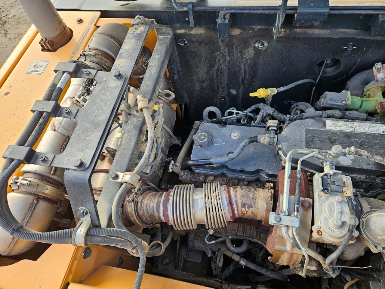 Excavadora de cadenas HYUNDAI HX 220 L: foto 10 Excavadora de cadenas HYUNDAI HX 220 L: foto 10