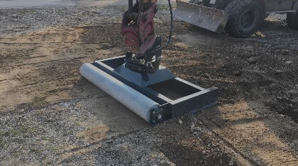 PTH grader with rotator for 9t excavator - Implemento para Excavadora de cadenas: foto 5 PTH grader with rotator for 9t excavator - Implemento para Excavadora de cadenas: foto 5