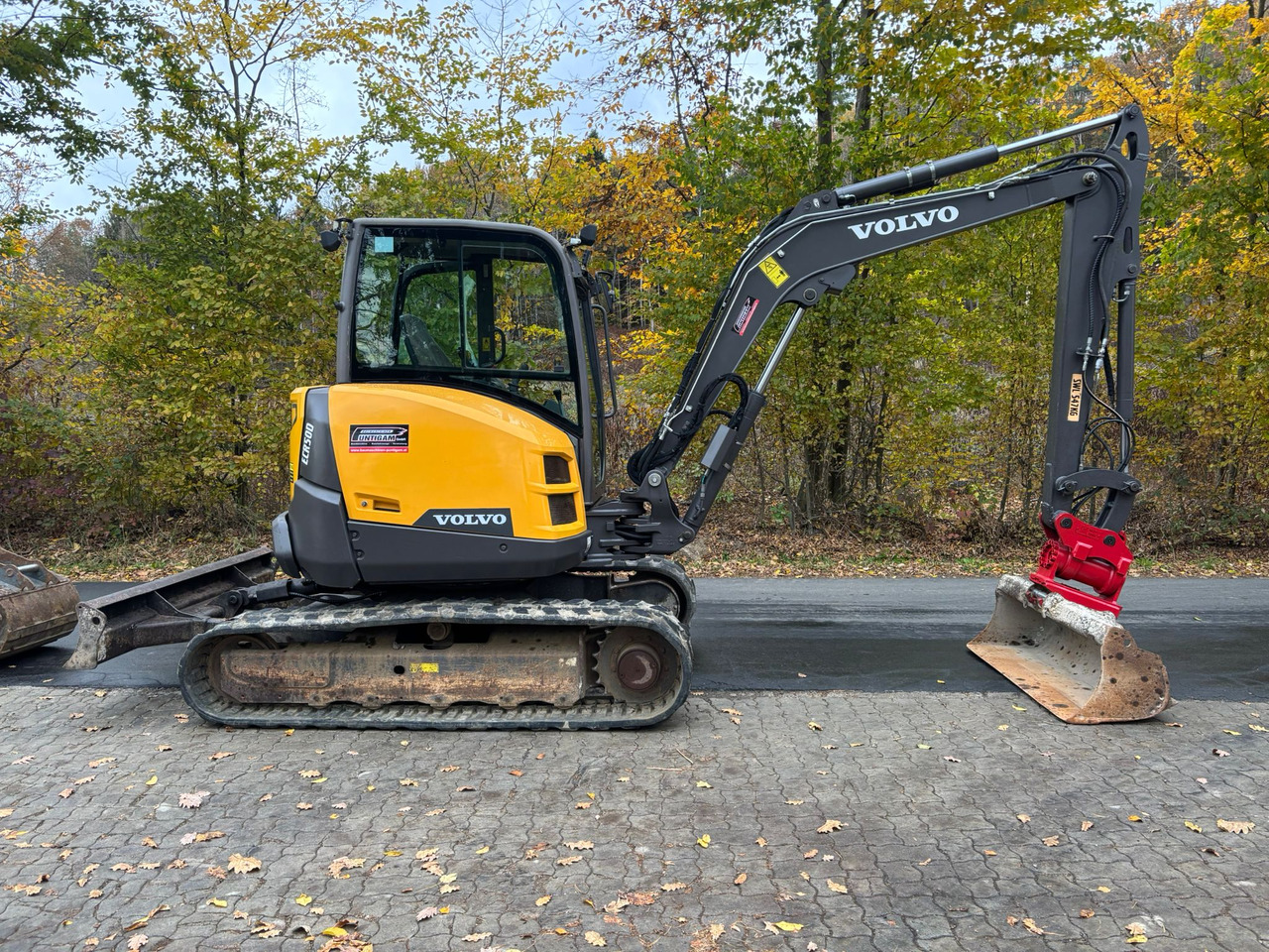 VOLVO ECR 50 D - Miniexcavadora: foto 2 VOLVO ECR 50 D - Miniexcavadora: foto 2