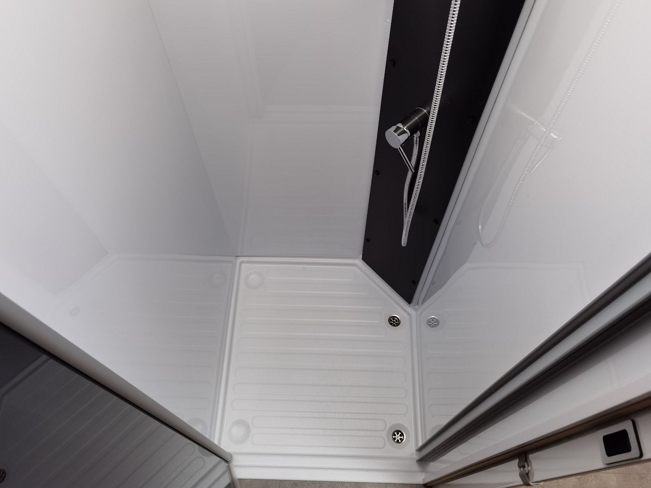 Leasing de  Chausson 640 ULTIMATE / -2026- / XX-HUBBETT / DRIVE-PAKET Chausson 640 ULTIMATE / -2026- / XX-HUBBETT / DRIVE-PAKET: foto 24