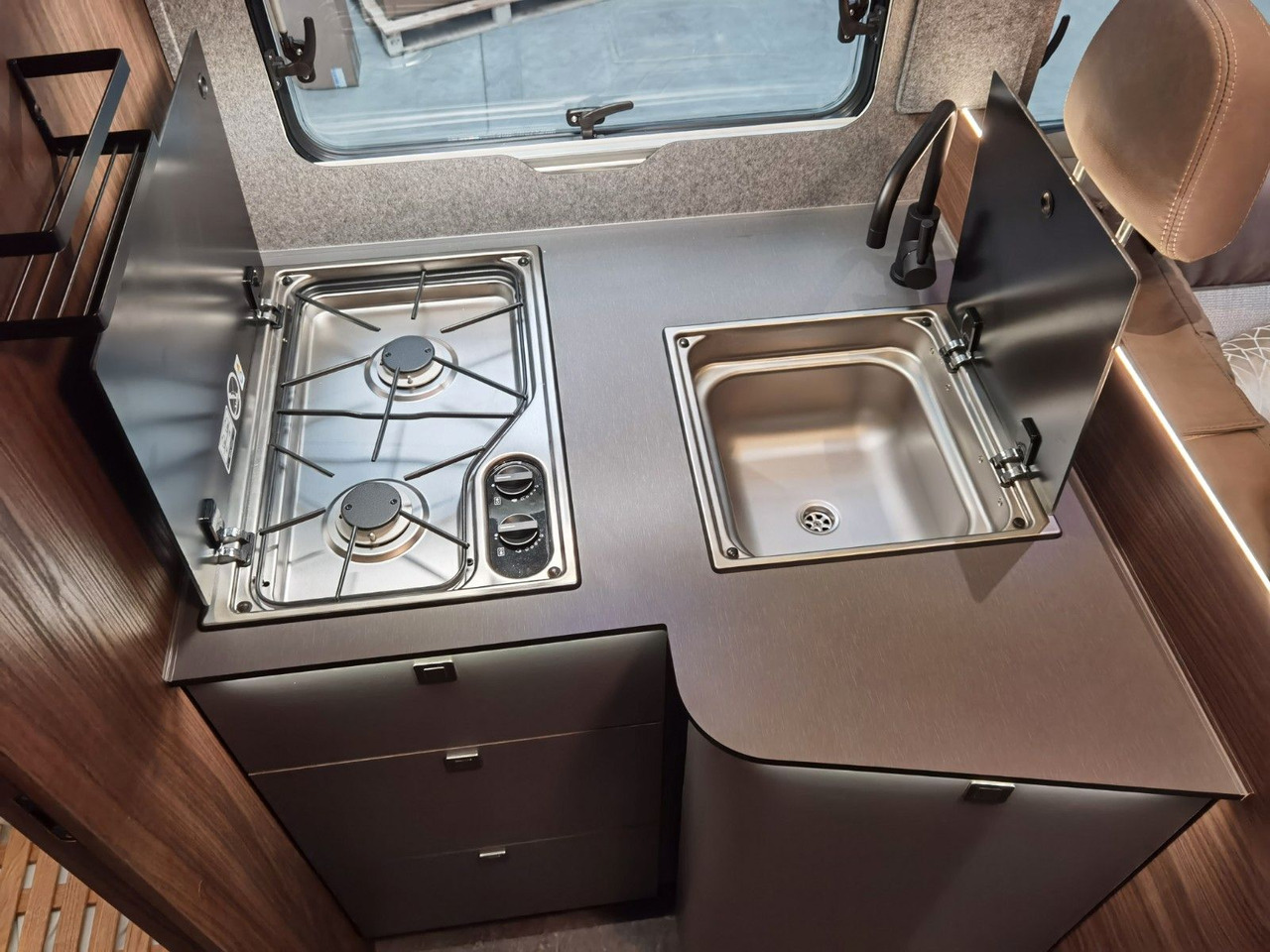 Leasing de Eura Mobil INTEGRA LINE 720 EB /-2026-/180-8G/ EINZELBETTEN Eura Mobil INTEGRA LINE 720 EB /-2026-/180-8G/ EINZELBETTEN: foto 17 Leasing de Eura Mobil INTEGRA LINE 720 EB /-2026-/180-8G/ EINZELBETTEN Eura Mobil INTEGRA LINE 720 EB /-2026-/180-8G/ EINZELBETTEN: foto 17