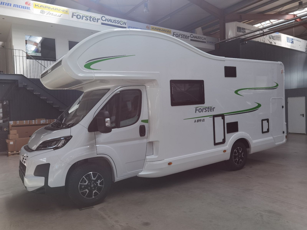 Autocaravana capuchina Forster A 699 VB / - MODELL 2025- / 140PS / ETAGENBETTEN: foto 6