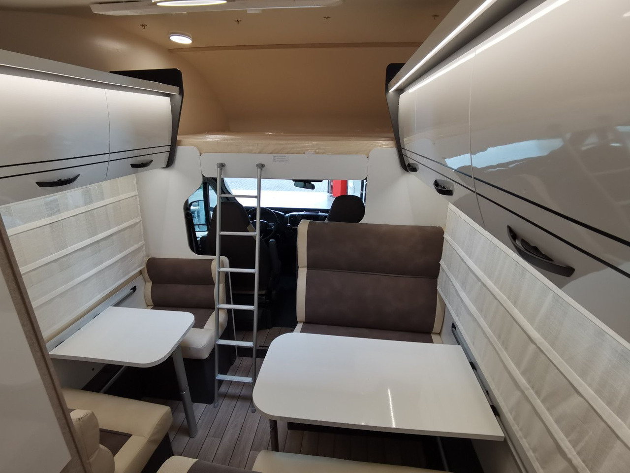 Autocaravana capuchina Forster A 699 VB / - MODELL 2025- / 140PS / ETAGENBETTEN: foto 14