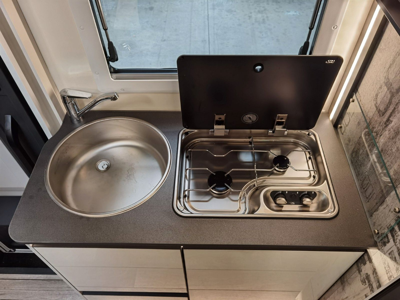 Autocaravana perfilada Forster T 669 EBN COUPÈ / 165PS-DSG / SILVER - EDITION: foto 15