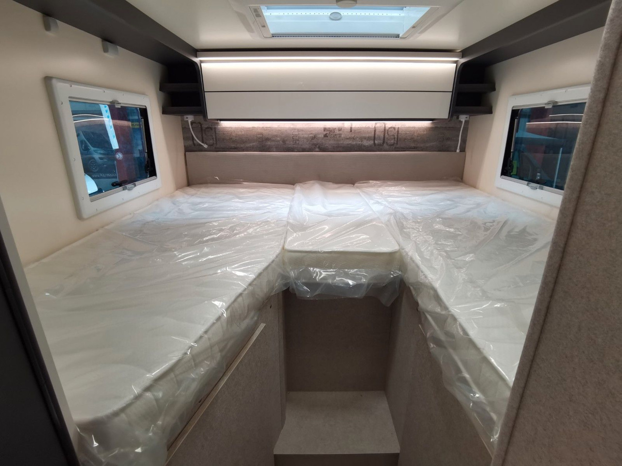 Autocaravana perfilada Forster T 669 EBN COUPÈ / 165PS-DSG / SILVER - EDITION: foto 17