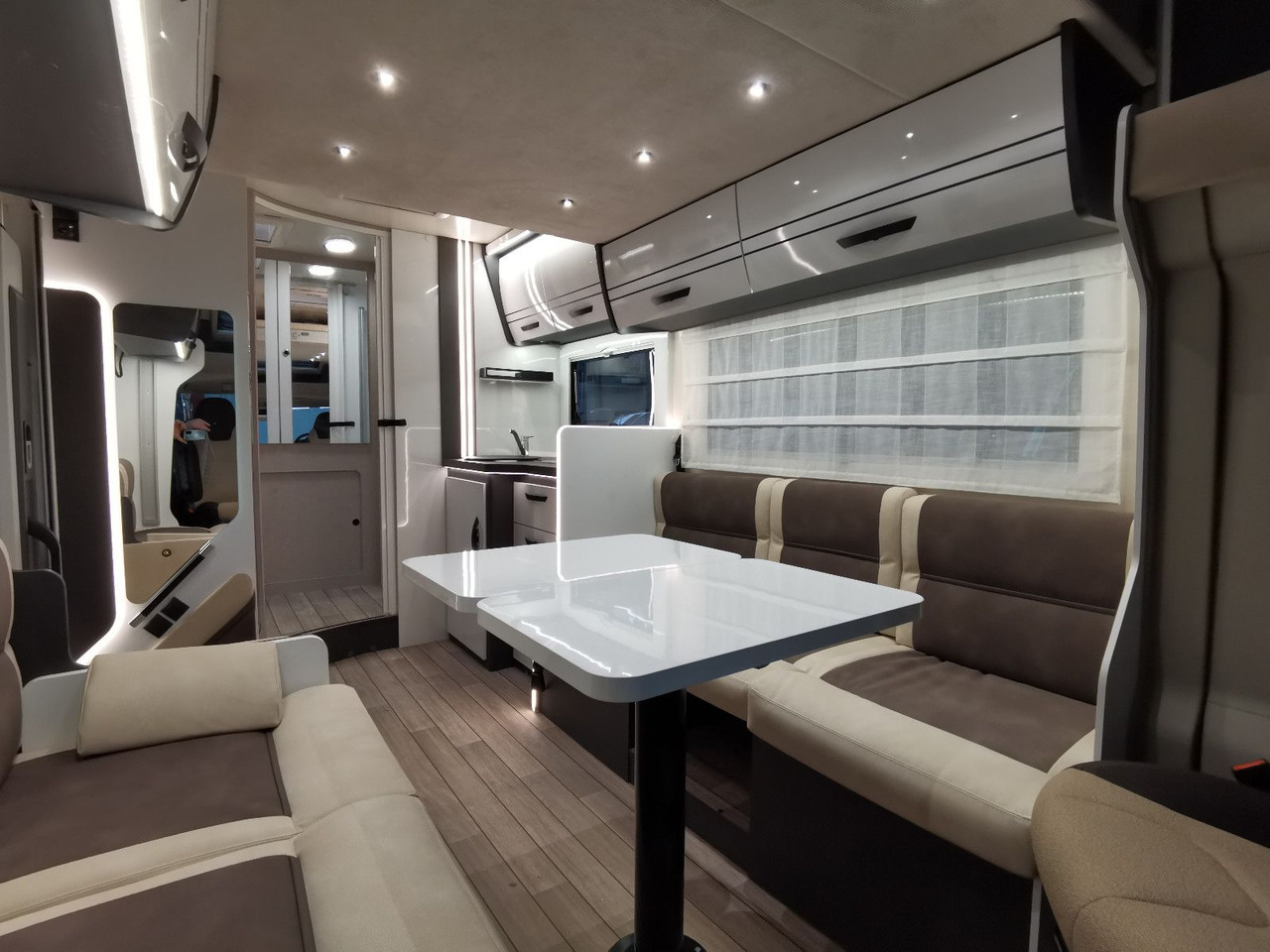 Autocaravana perfilada Forster T 699 LF /-MODELL 2025- / XXL- HUBBETT & RAUMBAD: foto 15