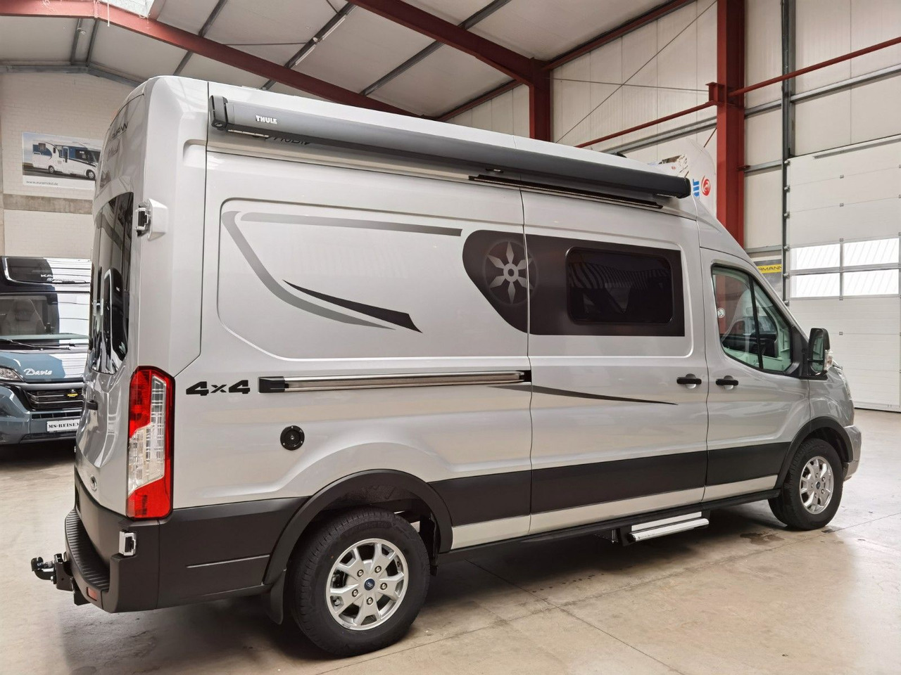 Karmann DEXTER 570 / 170PS-4x4 /SOLAR/ AHK/ EINZELBETTEN - Cámper: foto 4 Karmann DEXTER 570 / 170PS-4x4 /SOLAR/ AHK/ EINZELBETTEN - Cámper: foto 4