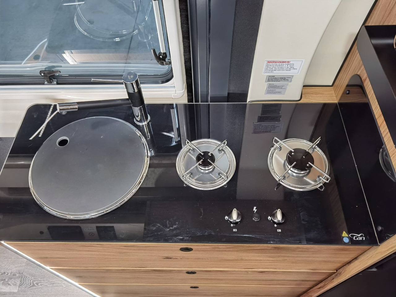 Leasing de  Karmann DEXTER 580 /- 2026 -/ PANORAMA DACHFENSTER Karmann DEXTER 580 /- 2026 -/ PANORAMA DACHFENSTER: foto 15