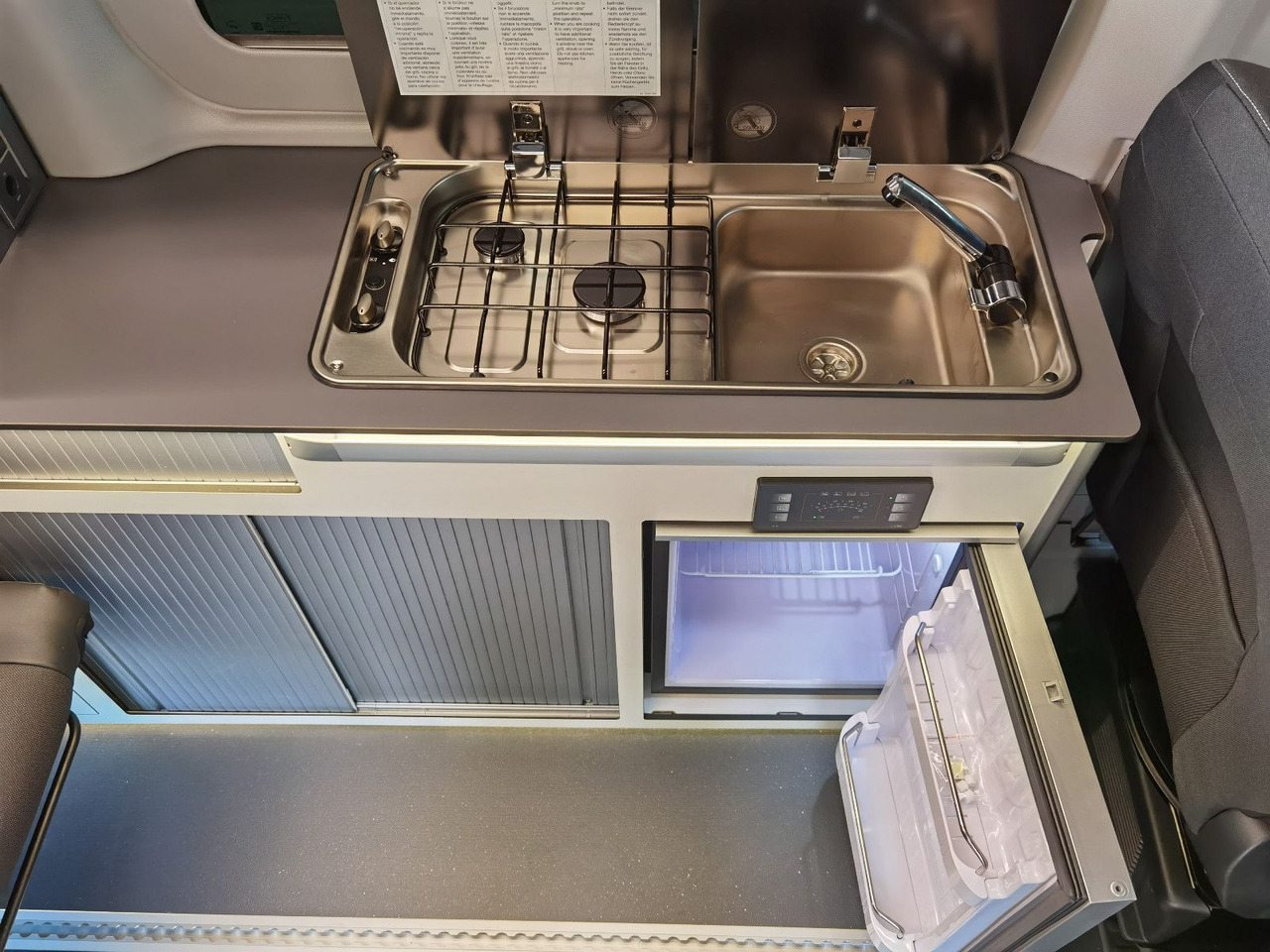 Cámper Karmann DUNCAN 500 / VIVA- PAKET / AHK. / ABVERKAUF 2026: foto 15 Cámper Karmann DUNCAN 500 / VIVA- PAKET / AHK. / ABVERKAUF 2026: foto 15