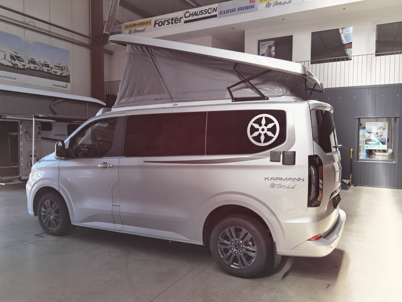 Cámper Karmann DUNCAN 500 / VIVA- PAKET / AHK. / ABVERKAUF 2026: foto 11 Cámper Karmann DUNCAN 500 / VIVA- PAKET / AHK. / ABVERKAUF 2026: foto 11