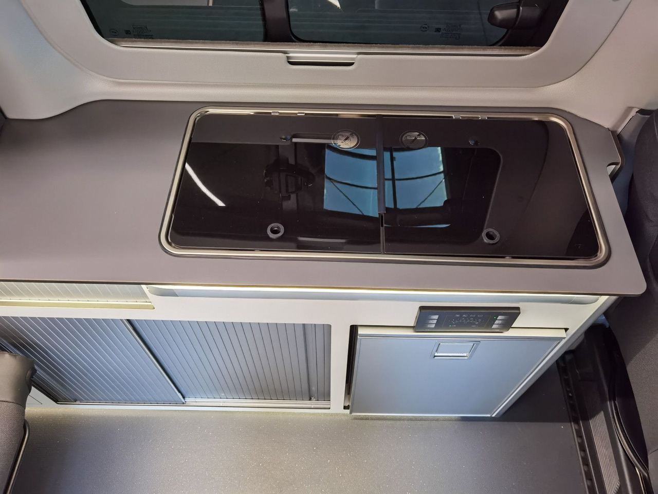 Cámper Karmann DUNCAN 500 / VIVA- PAKET / AHK. / ABVERKAUF 2026: foto 14 Cámper Karmann DUNCAN 500 / VIVA- PAKET / AHK. / ABVERKAUF 2026: foto 14