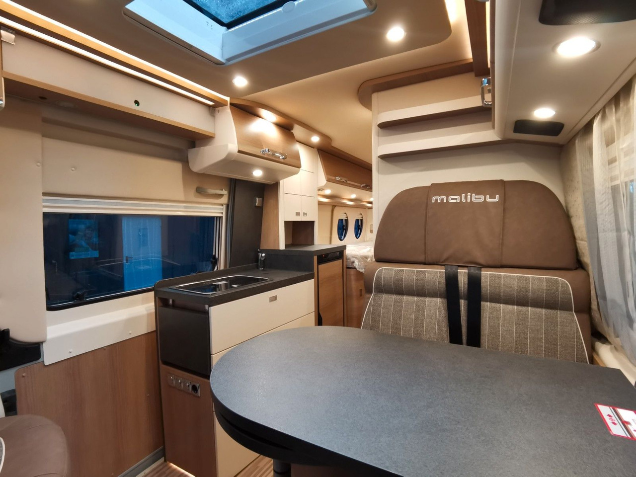 Leasing de Malibu VAN DIVERSITY GT- 640 LE K /NAVIGATION & KEYLESS Malibu VAN DIVERSITY GT- 640 LE K /NAVIGATION & KEYLESS Malibu VAN DIVERSITY GT- 640 LE K /NAVIGATION & KEYLESS Malibu VAN DIVERSITY GT- 640 LE K /NAVIGATION & KEYLESS: foto 13
