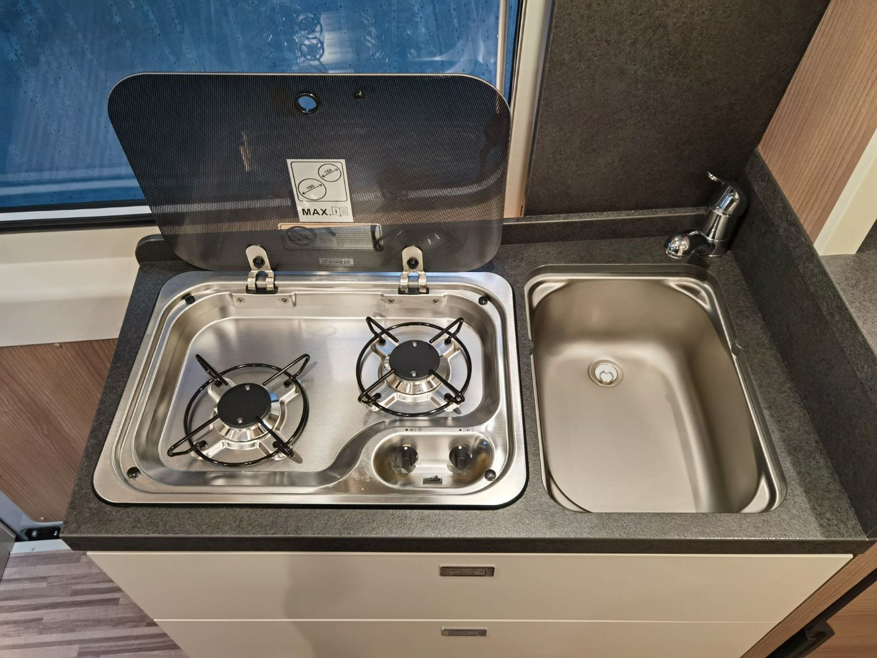 Leasing de Malibu VAN DIVERSITY GT- 640 LE K /NAVIGATION & KEYLESS Malibu VAN DIVERSITY GT- 640 LE K /NAVIGATION & KEYLESS Malibu VAN DIVERSITY GT- 640 LE K /NAVIGATION & KEYLESS Malibu VAN DIVERSITY GT- 640 LE K /NAVIGATION & KEYLESS: foto 16