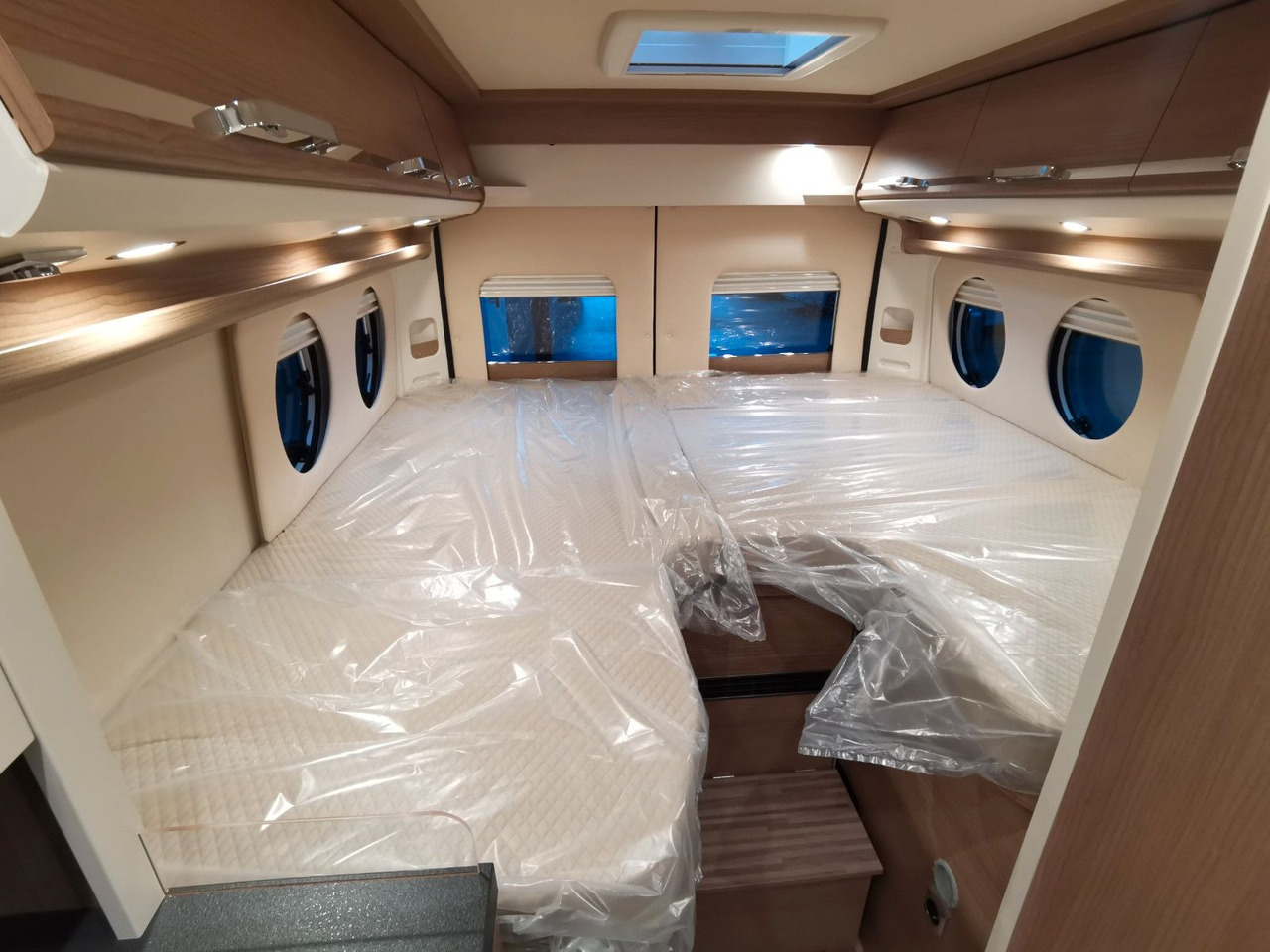 Leasing de Malibu VAN DIVERSITY GT- 640 LE K /NAVIGATION & KEYLESS Malibu VAN DIVERSITY GT- 640 LE K /NAVIGATION & KEYLESS Malibu VAN DIVERSITY GT- 640 LE K /NAVIGATION & KEYLESS Malibu VAN DIVERSITY GT- 640 LE K /NAVIGATION & KEYLESS: foto 17
