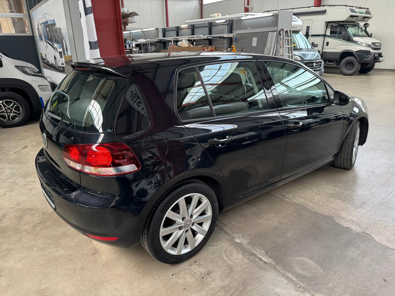 Volkswagen Golf 1.4 TSI DSG 90 kW HIGHLINE / 1.HAND / - Coche: foto 2 Volkswagen Golf 1.4 TSI DSG 90 kW HIGHLINE / 1.HAND / - Coche: foto 2