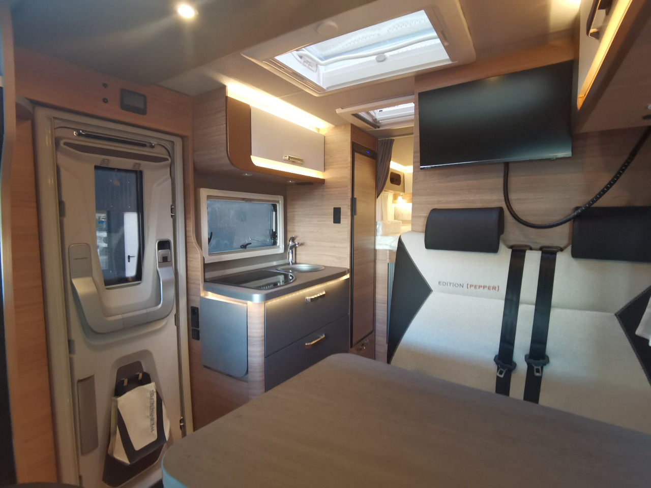 Leasing de  Weinsberg CARACOMPACT 640 MEG EDITION-PEPPER /-MODELL 2025 Weinsberg CARACOMPACT 640 MEG EDITION-PEPPER /-MODELL 2025: foto 11