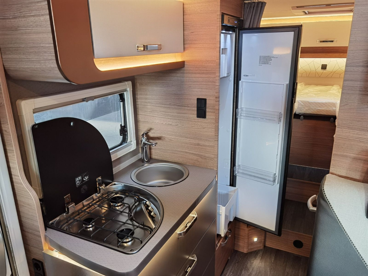 Leasing de  Weinsberg CARACOMPACT 640 MEG EDITION-PEPPER /-MODELL 2025 Weinsberg CARACOMPACT 640 MEG EDITION-PEPPER /-MODELL 2025: foto 14