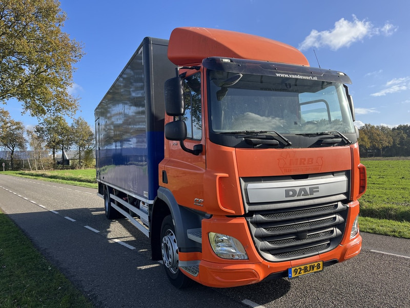 DAF CF 370 FA - Camión caja cerrada: foto 2 DAF CF 370 FA - Camión caja cerrada: foto 2