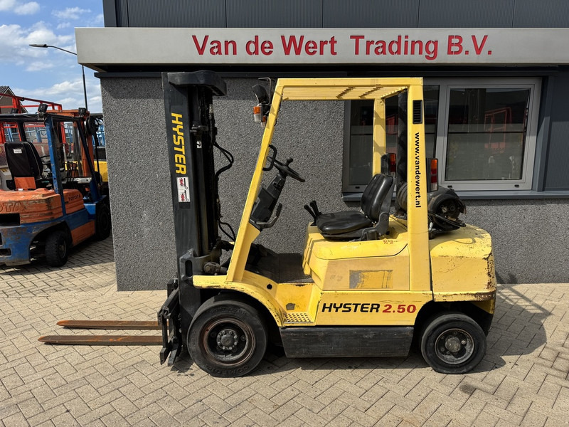 Hyster H2.50XM Triplo 470 Freelift / Sideshift LPG 1995 - Carretilla elevadora de gas: foto 1 Hyster H2.50XM Triplo 470 Freelift / Sideshift LPG 1995 - Carretilla elevadora de gas: foto 1