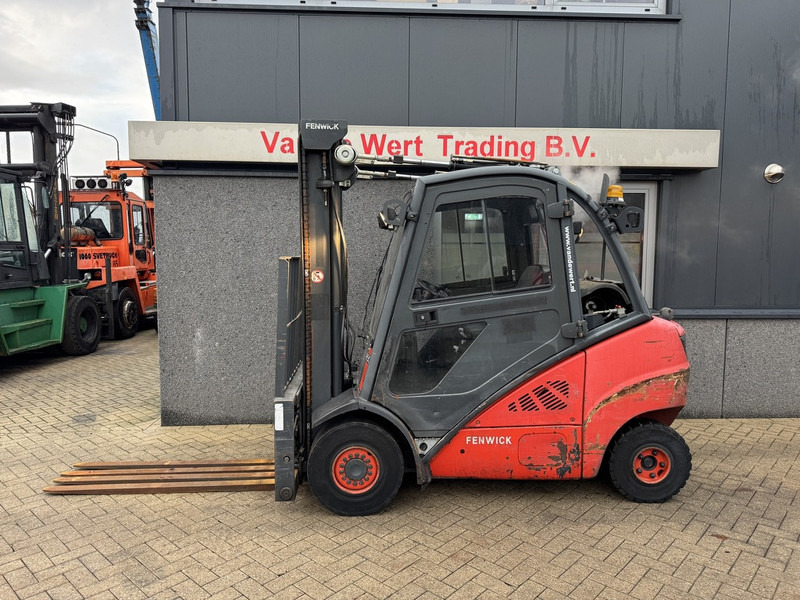 Linde H30T-01 Duplo 365 Sideshift / Vorkversteller LPG 2012 - Carretilla elevadora de gas: foto 1 Linde H30T-01 Duplo 365 Sideshift / Vorkversteller LPG 2012 - Carretilla elevadora de gas: foto 1