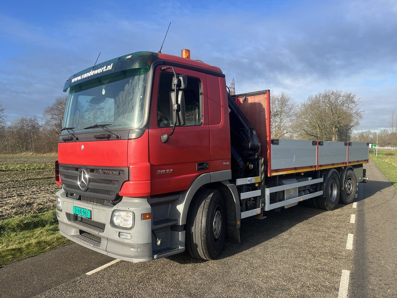 Mercedes-Benz ACTROS 2832 - MKG HKL140 - automaat - EURO5 -lift/stuur as - 600dkm - 2006 - Camión caja abierta, Camión grúa: foto 3 Mercedes-Benz ACTROS 2832 - MKG HKL140 - automaat - EURO5 -lift/stuur as - 600dkm - 2006 - Camión caja abierta, Camión grúa: foto 3