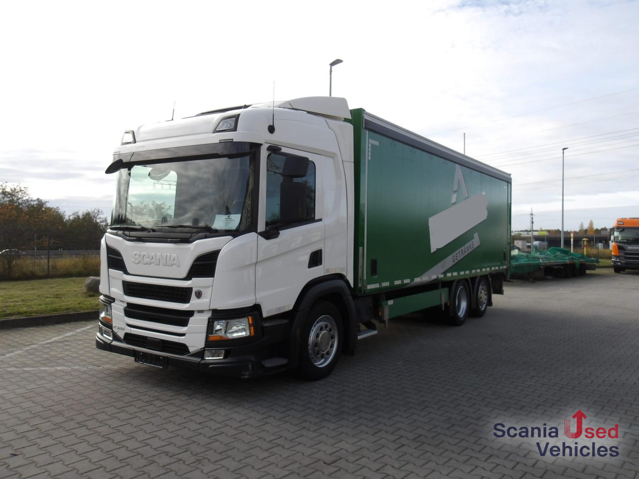 SCANIA P 320 B6x2*4LB / Full Air / Getränkefahrzeug - Camión transporte de bebidas: foto 1 SCANIA P 320 B6x2*4LB / Full Air / Getränkefahrzeug - Camión transporte de bebidas: foto 1