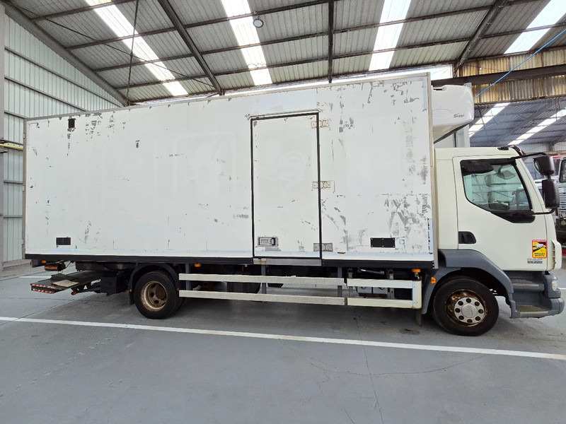 DAF LF 55.220 EURO 5 / CARRIER / MULTITEMPERATUUR / DHOLLANDIA - Camión frigorífico: foto 4 DAF LF 55.220 EURO 5 / CARRIER / MULTITEMPERATUUR / DHOLLANDIA - Camión frigorífico: foto 4