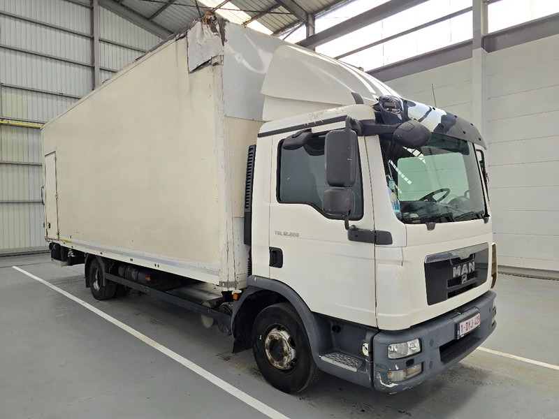MAN TGL 12.220 AUTOMAAT / AIRCO - Camión caja cerrada: foto 3 MAN TGL 12.220 AUTOMAAT / AIRCO - Camión caja cerrada: foto 3