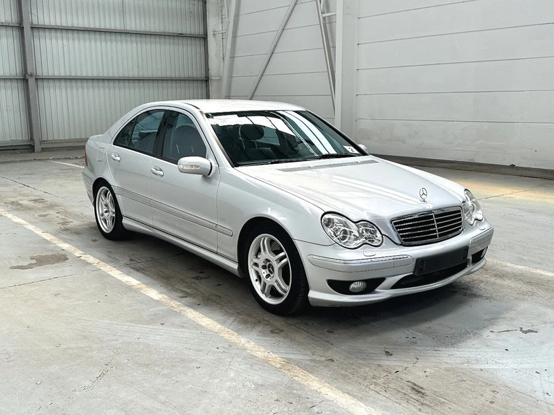 Sedan Mercedes-Benz C-Klasse C30 CDI / AMG /DIESEL TURBO 33795 km: foto 8