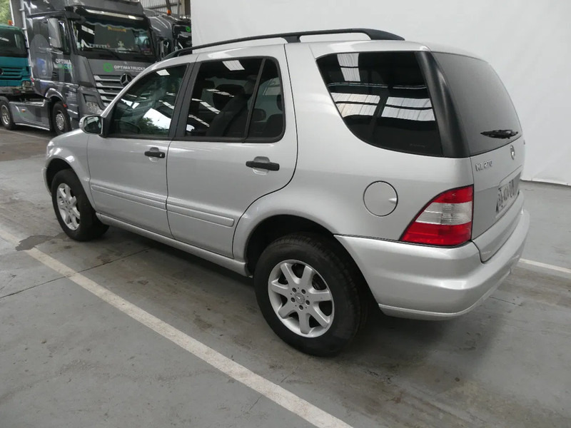 Mercedes-Benz M-Klasse ML 270 CDI 4x4 - SUV/ Todoterreno: foto 3 Mercedes-Benz M-Klasse ML 270 CDI 4x4 - SUV/ Todoterreno: foto 3