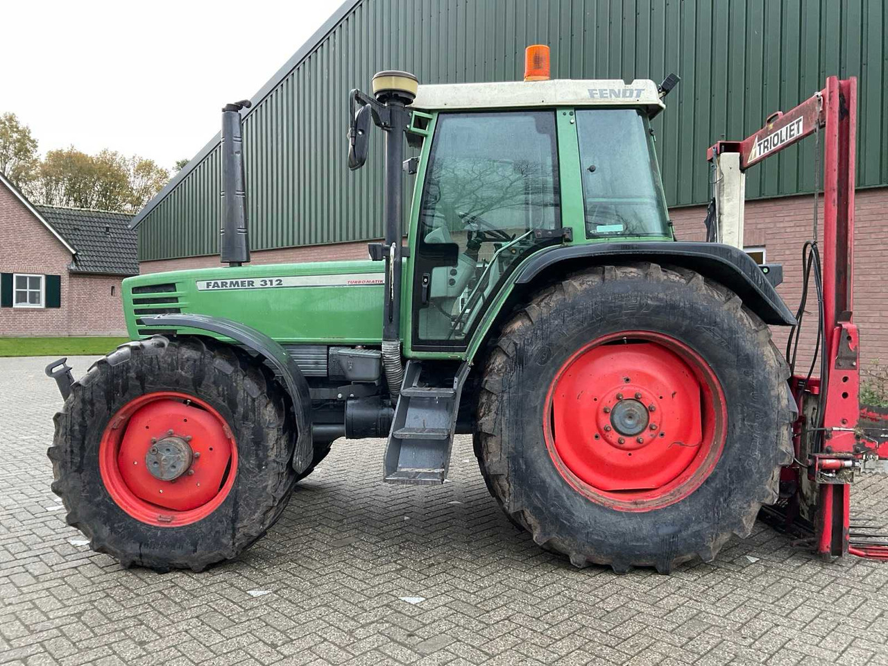 1994 FENDT FARMER 312 TURBOMATIK ALL-WHEEL DRIVE FARM TRACTOR - Tractor: foto 2 1994 FENDT FARMER 312 TURBOMATIK ALL-WHEEL DRIVE FARM TRACTOR - Tractor: foto 2