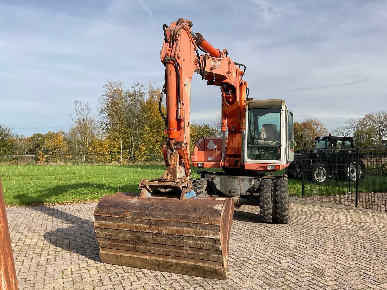 1996 ATLAS 1404 WHEELED EXCAVATOR - Excavadora de ruedas: foto 3 1996 ATLAS 1404 WHEELED EXCAVATOR - Excavadora de ruedas: foto 3