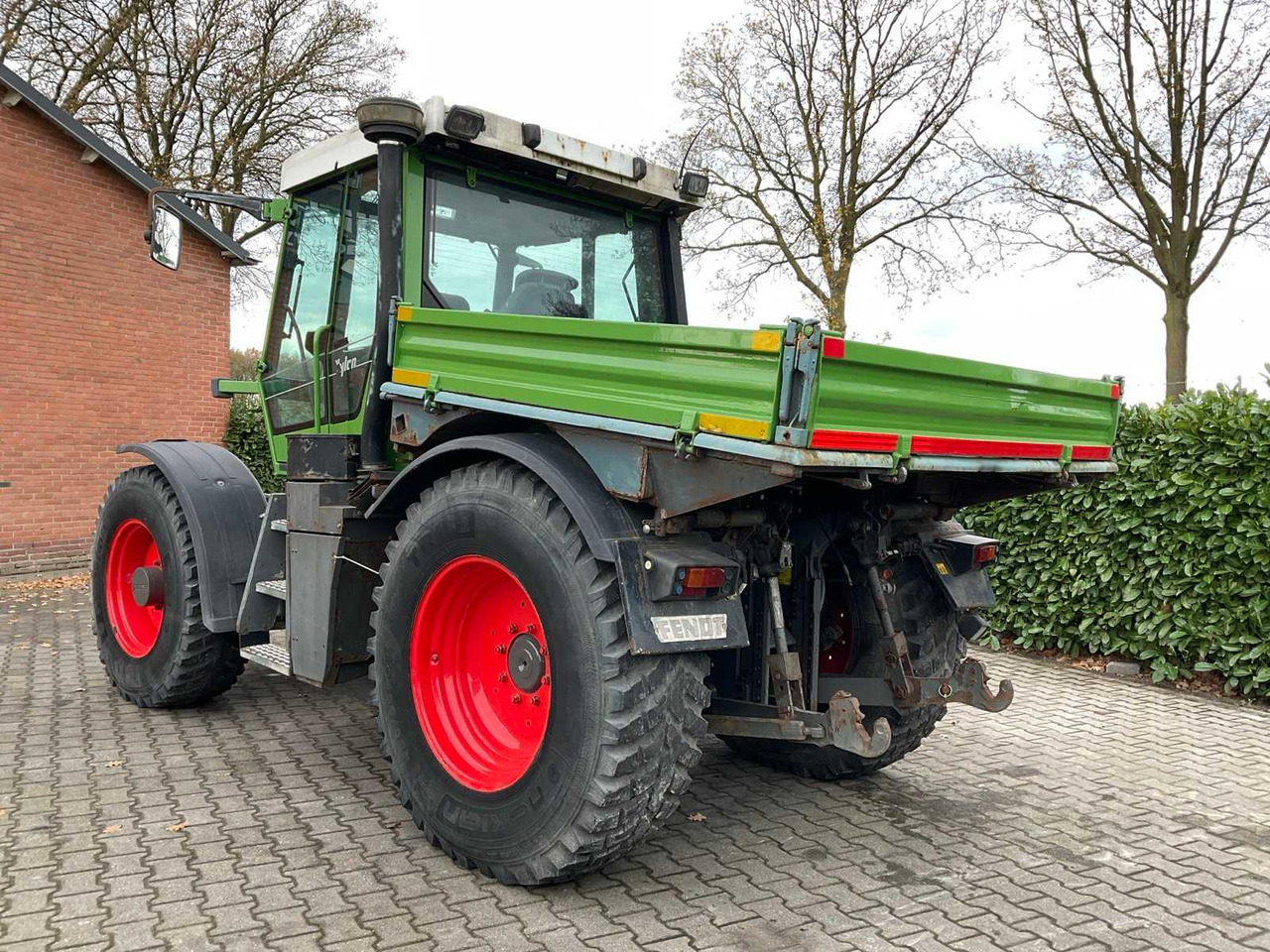 2001 FENDT XYLON 520 ALL-WHEEL DRIVE FARM TRACTOR - Tractor: foto 3 2001 FENDT XYLON 520 ALL-WHEEL DRIVE FARM TRACTOR - Tractor: foto 3