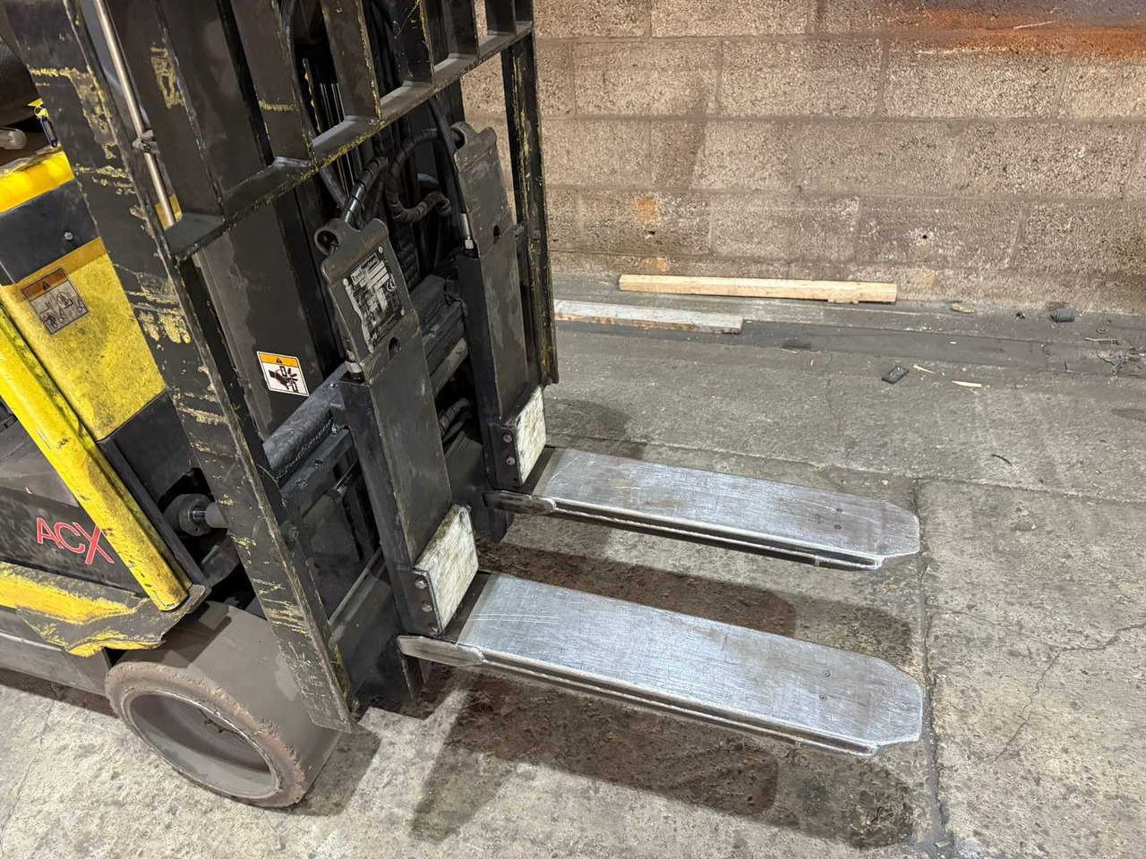 2008 HYSTER E2.00XMS FORKLIFT BATTERY 2024 (2000KG) - Carretilla elevadora: foto 4 2008 HYSTER E2.00XMS FORKLIFT BATTERY 2024 (2000KG) - Carretilla elevadora: foto 4