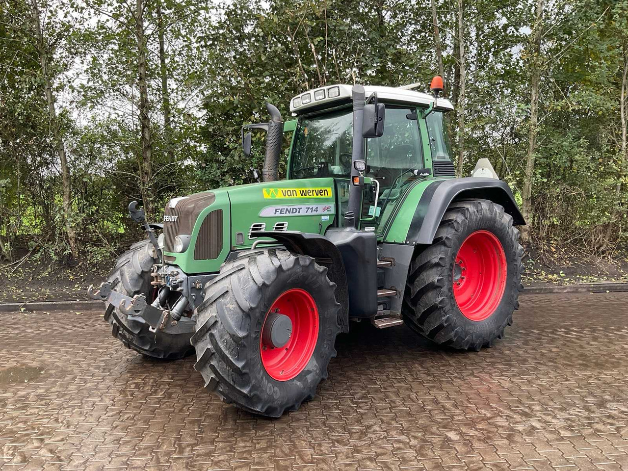 2009 FENDT 714 VARIO TMS ALL-WHEEL DRIVE AGRICULTURAL TRACTOR - Tractor: foto 1 2009 FENDT 714 VARIO TMS ALL-WHEEL DRIVE AGRICULTURAL TRACTOR - Tractor: foto 1